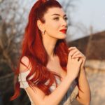 Aslıhan Güner Instagram - 🧚🏻‍♀️ Kalbimden yine güzel şeyler geçiyor..💫 Makyaj @lorinleylas Saç @djncerkaya Fotoğraf @oguzhanhasdemir
