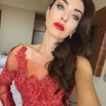 Aslıhan Güner Instagram - 💃🏻✨ Biraz ışıltı,çok teşekkür! 🎉🤟🏻