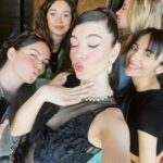 Aslıhan Güner Instagram - 📸🌪️✨ Biraz da #backstage @magdergi 🥂