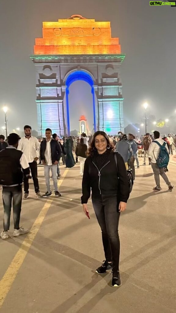 Aswathy Sreekanth Instagram - Visiting India gate for the first time 🥰 It is not just memorial but a symbol of India’s rich history and heritage. Really got goosebumps standing in front of this ❤️ #delhitrip #lifeunedited #indiagate