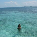 Athiya Shetty Instagram – spot the 🐬!! 

#discoversoneva #experiencesoneva #SonevaJani Soneva Jani Maldives