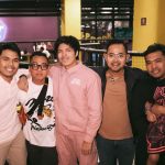 Atta Halilintar Instagram - Indahnya persahabatan 🖤 Baru tau deket rumah ada @superpark_indo & @pororopark_indo yg superrr seruu pas ultah Ameena kemarin Guys kalian harus nyobain semua game yg ada di sana karena aku sama mamanur aja ketagihan guyyysss
