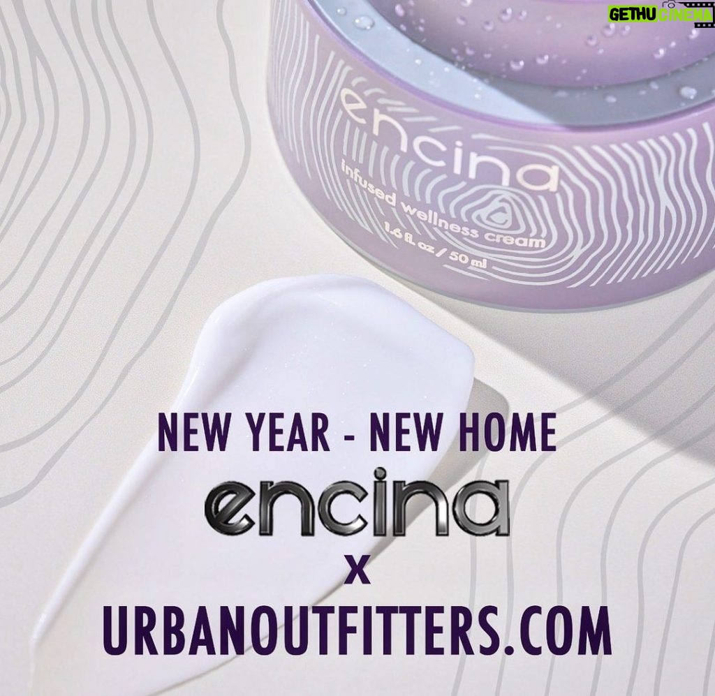 August Alsina Instagram - Beyond excited to announce @encinawellness partnership with @urbanoutfitters ! As a youngin, Urban has always been one of my favorite outlets to shop, so this pairing with them, upon black history month nearing, feels so full circle. 💫 As a black owned business, made to charge the melanin, which we all possess. Therefore, a Colorless /Genderless, all-inclusive brand created for the consumers, when once upon a time the world as we know it, wasn’t so “inclusive”. MY ancestors, OUR ancestors are wailing with JOY in this moment. Pls go to urbanoutfitters.com to shop. & keep your receipts 🧾.. because we just may be raffling off an extra, added gift to go along with your support, down the line. ❤️‍🩹(link in bio)