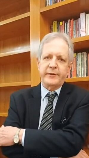 Augusto Nunes Instagram - Entrevista com o ex-presidente Jair Bolsonaro e o caso do jornalista português preso pela Polícia Federal 

#jornalista #jornalismo #revista #notícias