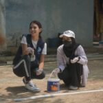 Aurélie Moeremans Instagram - Some snaps waktu aku dan team @voluntrip.kitabisa pergi ke Ponpes Jawahirul Falah untuk main bareng, membersihkan area pondok bareng-bareng dan ikut lomba 17 an 🇮🇩 Bogor, Indonesia