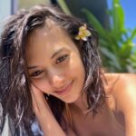 Aurélie Moeremans Instagram - Semoga semua yang membaca ini bahagia ya ✨