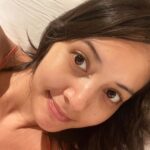 Aurélie Moeremans Instagram - Besties broadcastku saw it first! Gara-gara broadcast channel, aku jadi sering selfie, nge-PAP.. Kalo aku punya pacar aja ngga se-sering ini ngirim PAP random 😂 Kaget baru bikin kalian udah 20k aja ❤️ Kalian pengen aku lebih banyak bahas apa di situ? Nah di sini enak kan bisa jawab 😂