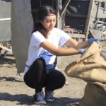 Aurélie Moeremans Instagram - Selamat Idul Adha! Di hari yang penuh berkah ini, mari kita sadari bahwa perubahan harus dimulai dari diri kita sendiri. Lihatlah foto-foto yang aku upload. Apakah ini masa depan yang ingin kita wariskan kepada generasi mendatang? Hari ini, mari kita tinggalkan kebiasaan penggunaan plastik sekali pakai. Mari berkomitmen untuk menjadi bagian dari solusi. Setiap langkah kecil kita dalam mengurangi penggunaan plastik dapat memberikan dampak besar bagi alam dan makhluk hidup di dalamnya. Aku sih tidak keberatan melakukan pembersihan pantai, sungai dll, bahkan ada rencana mau ajak teman-teman untuk bersih-bersih pantai bareng dalam waktu dekat, tapi sadarkah bahwa pembersihan itu takkan pernah selesai jika masih ada orang yang tidak peduli? Mari kita lanjutkan aksi ini dengan mengajak lebih banyak orang untuk berpartisipasi dan menyebarkan kesadaran. Ajaklah keluarga, teman, dan komunitas kita untuk berperan aktif dalam mengurangi penggunaan plastik sekali pakai. Bersama, kita bisa menciptakan perubahan yang lebih besar. Yuk, mari kita beraksi sekarang! Upload aksi yang sudah kamu lakuin untuk bumi kita dan gunakan hashtags berikut : #IniAksiku #TanpaPlastik #PlasticSmartCities @wwf_id