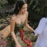 Aurélie Moeremans Instagram - “ Who would have thought a young girl as cheerful as you actually carried so much trauma inside for so long! Your soul is exhausted, Aurélie. It’s time to let go.. “ kata ibunya.. Saya ngga pindah agama, tenang. Bukan siraman juga! lol Ini ritual adat Bali : Melukat. Melukat berasal dari kata “Sulukat” yakni Su yang berarti Baik dan Lukat yang artinya Pensucian. Dalam bahasa Indonesia, lukat memiliki arti melepaskan sesuatu dari kita. “ Trauma creates changes you don’t choose. Healing is about creating change that you do choose. “ Semoga semua yang membaca ini diberi kesehatan, kebahagiaan dan ketenangan hati, selalu.♥️ Bali, Indonesia