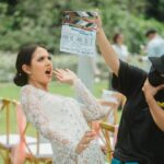 Aurélie Moeremans Instagram - Ana terkadang pecicilan di set.. Slide terakhir bonus buat yang kangen Ana-Saka 🥹