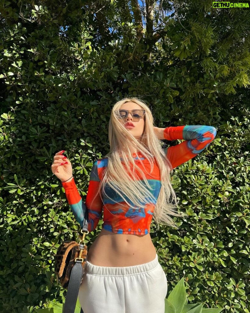Ava Max Instagram - and that’s the way the wind blows … 🌬