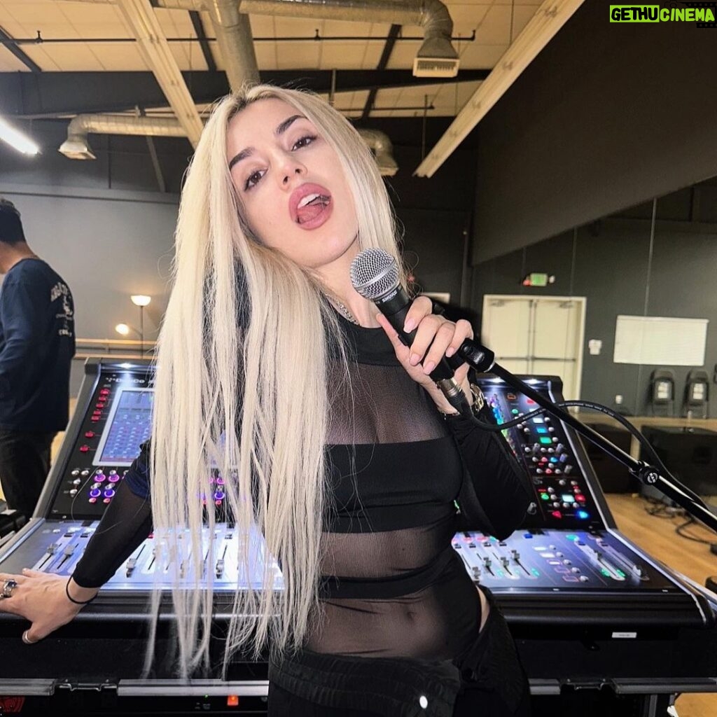 Ava Max Instagram - just like death, I don’t happen twice ✌️