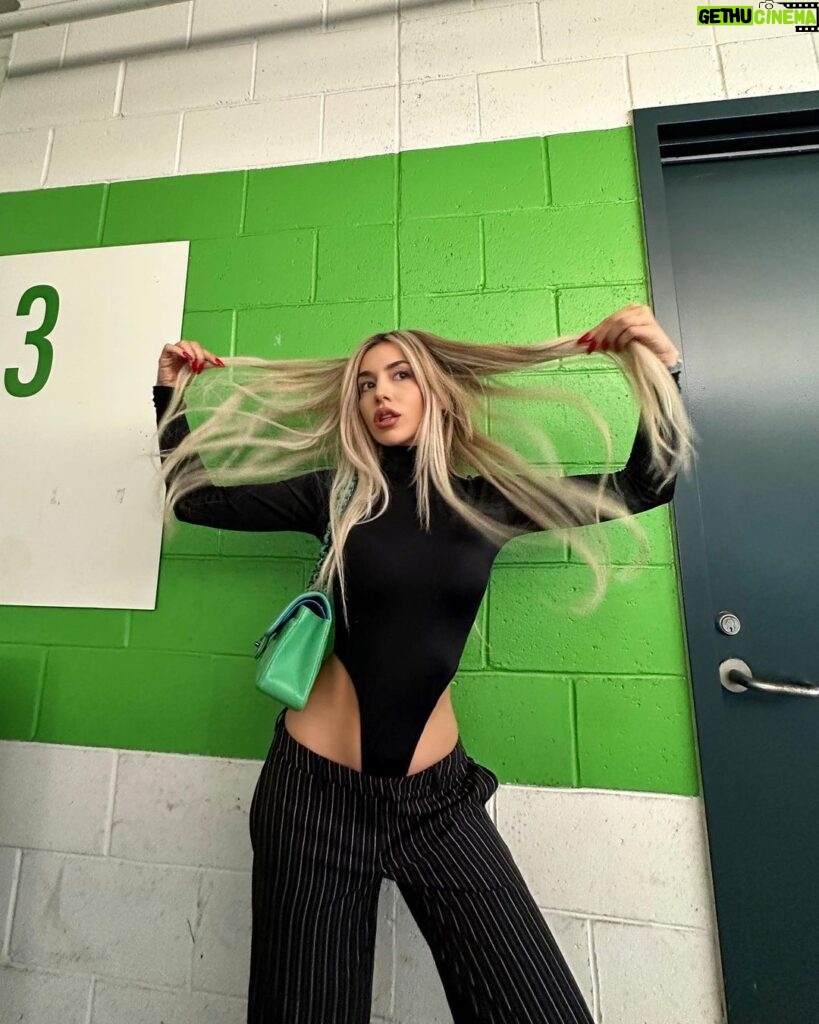 Ava Max Instagram - i would hate me 2 if I were you 🍀