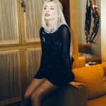 Ava Max Instagram - Diamonds on my neck 💎 LaFringalle