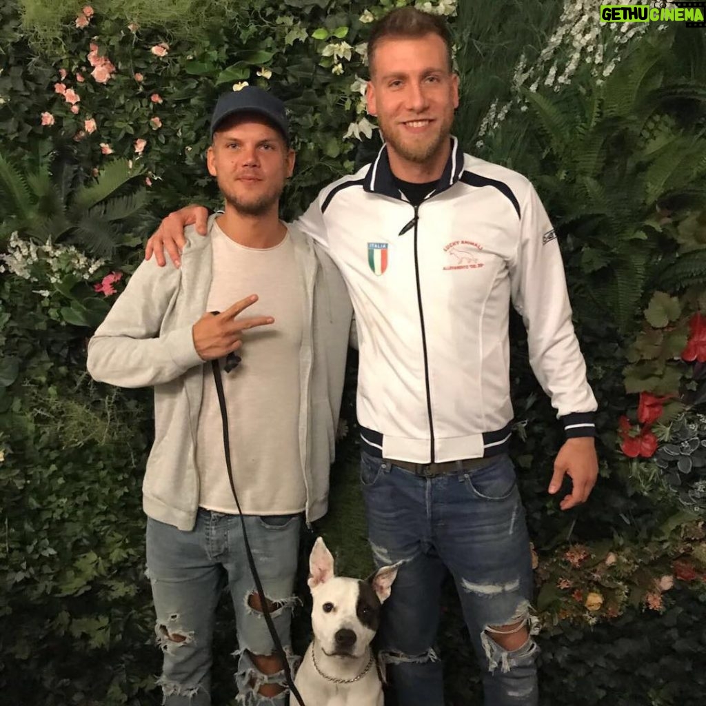 Avicii Instagram - This is Filippo the dogtrainer from Tuscany, Italy that has helped me train my dog Liam ❤🐶