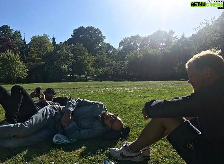 Avicii Instagram - Nothing beats swedish summer (the few days that it's not raining). What's your favorourite summer place? 🌞