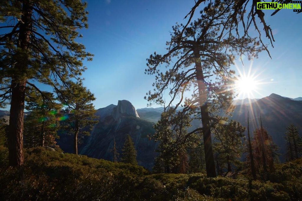 Avicii Instagram - Epic sunrise at yosemite. Nature is awesome ✊🌲🌞 Name a place I should go to that has a sunrise worthy of a visit! Glacier Point