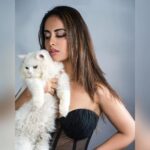 Avika Gor Instagram - 🤍🖤Purrfect? Pc @tdf.thedreamfilmer Stylist @reshma_stylist At @tdf.studioz Outfit @anjaliandjhansi