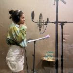 Avneet Kaur Instagram - Dubbing for my next ❤️🎬📽️🎞️ #workmode #dubbing #lifeofanactor #luvkiarrangemarriage Mumbai, Maharashtra
