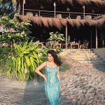 Avneet Kaur Instagram - Beach baby 🥥🌴🌊☀️ Wearing @tomberamoureuxin Goa