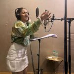 Avneet Kaur Instagram - Dubbing for my next ❤️🎬📽️🎞️ #workmode #dubbing #lifeofanactor #luvkiarrangemarriage Mumbai, Maharashtra