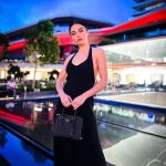 Ayça Ayşin Turan Instagram - 🖤