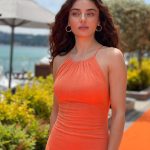 Ayça Ayşin Turan Instagram - ☀️☺️🧡
