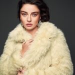 Ayça Ayşin Turan Instagram - 🙇🏻‍♀️