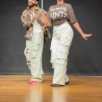 Ayesha Khan Instagram – Ud gaye tote!!! 🦜🦜
.
.
Location – @tangerineartsstudio 
DC- @shazebsheikh 
.
.
#shazebsheikhchoreography #dancereels #choreography#reelsinstagram #foryou Tangerine Arts Studio