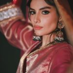 Ayesha Omar Instagram - The “Khoobsurat” Collection by @ayesha.omar.style.studio is now available online and on my website(link in bio). Dedicated to the iconic #khoobsurat from #bulbulay known for her sophisticated, glamorous, experimental yet classic style. 💃🏽Get your hands on one (or many) of these easy breezy, elegant pieces. They’ll take you through Ramzaan, Eid and onto Fall. ✨ The A team for this collection: @zarapeerzada @halasyed @sherbano.rehmani @farina_naimat @amalnadeemalam @arbaqanchangezi @kundan.co @waqar_ahmed_butt @ayesha.o.beauty @paragonsalonlhr #ayeshaomar #ayeshaomer #style #fashion #ramzaan #eid #collection #spring #karachi #lahore #islamabad #pakistan #instagood #instafashion #instamood #traditional #gota #oldschool #glamour Pakistan