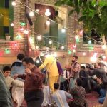 Bahram Afshari Instagram - . (فسیل) تجربه دلچسبی برایم بود... (اسی عمویی) کاراکتری که همیشه در قلبم خواهد ماند .. سپاس از شما مخاطبین عزیز به خاطر حمایتتون 💙💙..لبخند شما لذت بخش ترین احساس برای من بوده و هست اما بودن عزیزانی که ندیده فیلم رو قضاوت کردن ..بی ربط .. بی دلیل و بدون منطق ..کاش کمی با (فسیل) مهربانتر بودید..[با هفتاد سی ]دوباره برمیگردیم☺️😉 #سینما _#فسیل #بهرام_افشاری