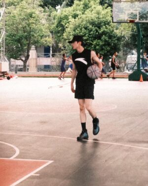Bai Jingting Instagram - 🏀