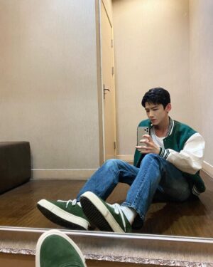 Bai Jingting Instagram - 💚💚💚