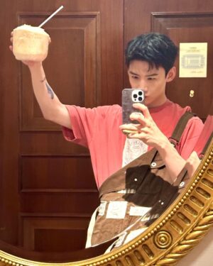 Bai Jingting Instagram - 