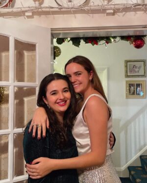 Bailee Madison Instagram - Alas, a Manchester Christmas recap ❤️ With the pandemic and work it had been far too long since I was able to see @soullacostanda , @elenirichardson , @eleni1718 & the family . So thankful for every single moment spent and for each loving memory created. It was beautiful in every way.  Ended the trip at Old Trafford, a huge thanks to @manchesterunited for such a special night, a memory that @newhopeblake and I will forever cherish❤️❤️ grateful. grateful.