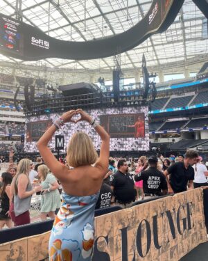 Bailee Madison Instagram - I’ll tell them how the crowds went wild 🤍
There’s no words to really describe the night that Taylor and her team work so hard to create for every single person in the room…. the love that is felt, the friendship bracelets that are handed out, the cathartic, healing, walk down memory lane feeling and the pure appreciation of being there in that moment. Thank you, Taylor, for the way you share your gifts & heart with us… thank you Tree and team for making the night so special and for letting me grow up at these concerts with you all. The biggest congratulations to every single person who is a part of this tour. 💕💕💕 I had the time of my life. (And man I wish I could post more than 10 pictures!!)