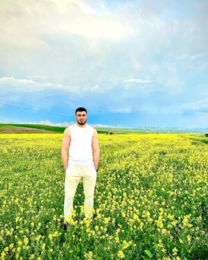 Bakhodir Jalolov Instagram - Kinolardaqa sherik yo’qligi alam qildi! 🥰 🖤 😌