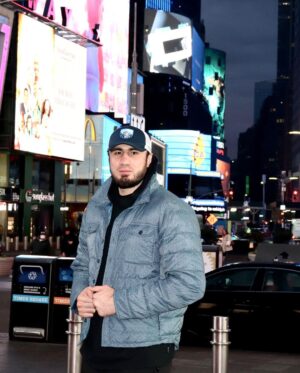 Bakhodir Jalolov Instagram - New York🗽#timessquare
