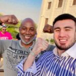 Bakhodir Jalolov Instagram - Raxmatli dadam bilan birgalikda @mrlennoxlewis ni janglarini tomosha qilganim kechagiday yodimda. I remember as yesterday, times when i was watching @mrlennoxlewis ‘s fights with my father.