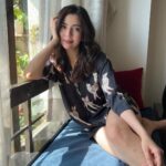 Barkha Singh Instagram - Hi Deer 🦌 #portrait #phonephotography #naturallight #naturallightphotography #sunkissed @minimalmatter.in