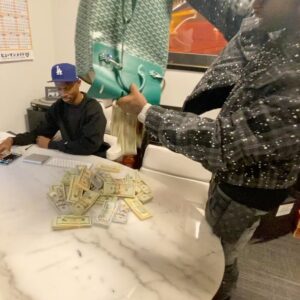 Bashar Jackson Instagram - NIGGAS SAYIN THEY OUTSIDE🗣I JUST STARTED “ SHOOT FOR THE STARS FOUNDATION “⭐️I RAISED 100 THOUSAND😎& STEVE GOT 250 FOR ME😈 AYOO @therealswizzz 🗣 IM COMING FOR THAT BREAD TOO & MEET THE WOO V2💫DROPPIN FEBRUARY 7TH🎥😤 LINK IN BIO