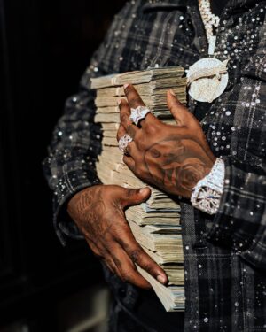 Bashar Jackson Instagram - NIGGAS SAID🗣I COULDNT PAY FOR MY BAIL😂 I TOLD EM💰BELIEVE NONE OF WHAT YOU HEAR👂🏾AND HALF OF WHAT YOU SEE 💫✅