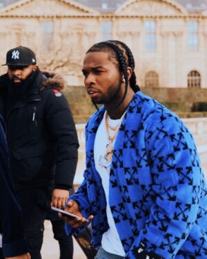 Bashar Jackson Instagram - NIGGAS SAYING THEY OUTSIDE BUT ION NEVER SEE THESE NIGGAS WHERE I BE AT😈FIRST PARIS FASHION WEEK SHOUTOUT @virgilabloh @off____white FOR HAVING ME💫CHRISTOPHER WALKING DROPPING MIDNIGHT🔥🎥