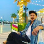 Bassel Khayyat Instagram - It’s starting to feel a lot like #Christmas 🎄 #ChristmasVibes #Chilling #BasselKhaiat