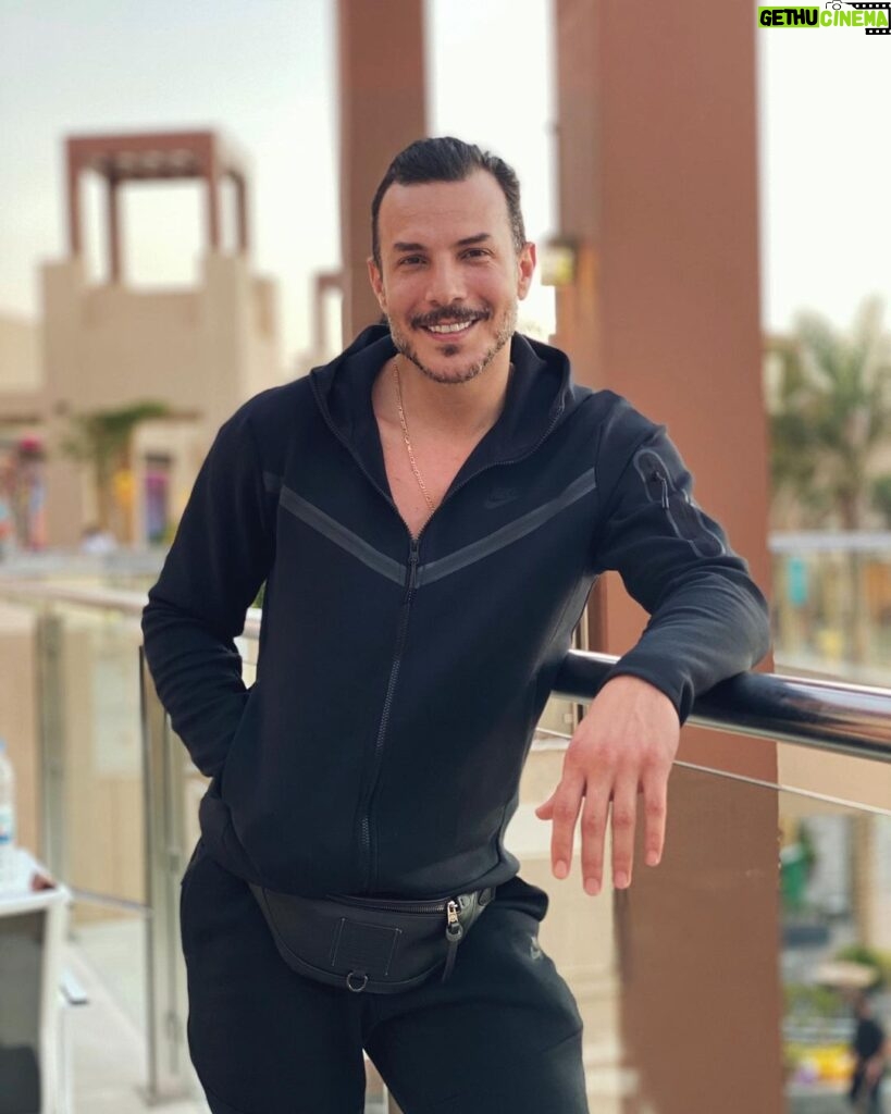 Bassel Khayyat Instagram - خلف الصبر أشياء جميلة تنتظر 🙏🏼 #BasselKhaiat #باسل_خياط #PositiveVibes #Weekend