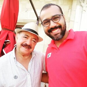 Bassem Hamraoui Instagram - في قلبه حماس فاق حماس الشباب... ساعتان في المقهى من المتعة مع انبل ما انتجت الساحة الثقافية التونسة☕☕☕