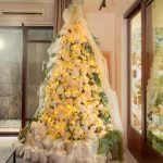 Bea Alonzo Instagram - I asked @gideonhermosa to make me a Christmas tree this year, and he asked what type? I told him, sya na bahala. And then I got home and saw this beautiful bridal Christmas tree! Very timely 👰🏻‍♀️💕 Thanks. Gids! I love it! 🎄