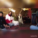 Behnoush Bakhtiari Instagram - دوزوج اهل سرپل ذهاب...بواسطه حمایت احسان علیخانی عزیز....در برنامه بهارنارنج شبکه سه...لحظه تحویل سال... با حضور خانواده ها..... به عقد هم دراومدن.....و من‌میدونم آقای علیخانی....چقدر مالی و معنوی از این جوونها حمایت کرد....خوشحالم که به وزین ترین شکل برنامه امسالش رو اجرا کرد و دنبال این سلبریتی و اون هنرمند برای کل کل انداختن با شبکه های دیگه نبود......همین است تفاوت احسان علیخانی.....و فاصله قابل توجه او باهمه و همه.......این بشری که وقتی نگاهش میکنی....حس میکنی میتونی از تمام رازها و دردهایت بگی.....با وجود اینکه میدونی میلیونها نفر دارن تماشات میکنن.....اعتماد و صداقت در وجودش موج میزند......تنگنای مالی و اینهمه هزینه برای خوشحال کردن هموطن آسیب دیده ات؟؟؟؟؟..بابا تو دیگه کی هستی!!!!!!.......چون من‌میدونم که چقدر درفشاراقتصادی و کاری و روحی بودی.......کاری که احسان برای این عزیزان زلزله زده کرد.....چه الان چه دراوج زلزله که کمک میلیاردی جمع کرد.......برادر برای برادرگاهی نمیکنه......نمیدونم جنس این بشر رو از چی ساختن...انقدر مهربان و دل رحم؟...و انقدر بی شعار.؟؟؟...خیلی منطق و درک به خرج دادی برادر.....که امسال رقابت بر سر آوردن هنرمند راه نینداختی...امسال اصلا جای این کارها نبود...مردمانی داشتیم خیلی مهمتر از هنرمندان و سلبریتیها.....که کوه زجر بودن...و شما دعوتشون کردی به برنامت..هتل...سفره عقداز بهترین جای تهران.....کادو و عطوفت از ته دل و مهمان نوازی باشکوه..... و حتی حضوراین حقیر بخاطر این بود که بله آخر رو از خانواده های عروس ها من گرفته بودم نه به عنوان بازیگر.......شاید بخاطر اینکه من و احسان علیخانی مثل مثل مثل خواهر و برادر هستیم.....نه همکار...من در تیم احسانم...من طرفدارشم.....نه بخاطر اجرای عالیش...صورت زیباش...کاریزمای به شدت منحصر به فردش......بلکه فقط بخاطر انسانیت حیرت انگیز او....زنده باشی حضرت علیخانی که یه ایران وابسته اخلاق و مرام و باورهای عمیق و انسانی تو شدن......خوش به حالت که خدا انقدر دوستت داره💖💖 کانکس...کانکس...کانکس.....کمکی که واقعا واقعا واقعا بهش احتیاج دارن.....اهالی سرپل ذهاب پی نوشت ۱:هیچکس...بیخودی....چیزی نمیشود..و..به جایی نمیرسد....چیزهایی هست که تو نمیدانی!!! پی نوشت ۲:جای فرزاد حسنی و اجرای زیباش به شدت خالیست در حال و هوای عید پی نوشت ۳:اجرای مقلب القلوب اقای بانی انقدر گیرا بودو صدای این خواننده به حدی زیباست که بغضم ناخواسته ترکیدو از ته قلبم خدا رو حس کردم.