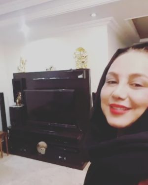 Behnoush Bakhtiari Instagram - خانواده  ما که جونم براشون میره..
@behnazbakhtiarii
برادرای عزیزم بهروز و بهزاد دردتون به جونم...که این روزها هردو مریض هستید و روتخت بیمارستان.....من نباشم الهی که شما مریض بشید