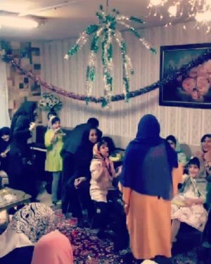 Behnoush Bakhtiari Instagram - بی سرپرستان فرشته خو....تولدم رو جشن گرفتن....دستاتون رو میبوسم.....شل و پلتونم عشقولیا
#behnooshbakhtiari 
@mnourizadeh
